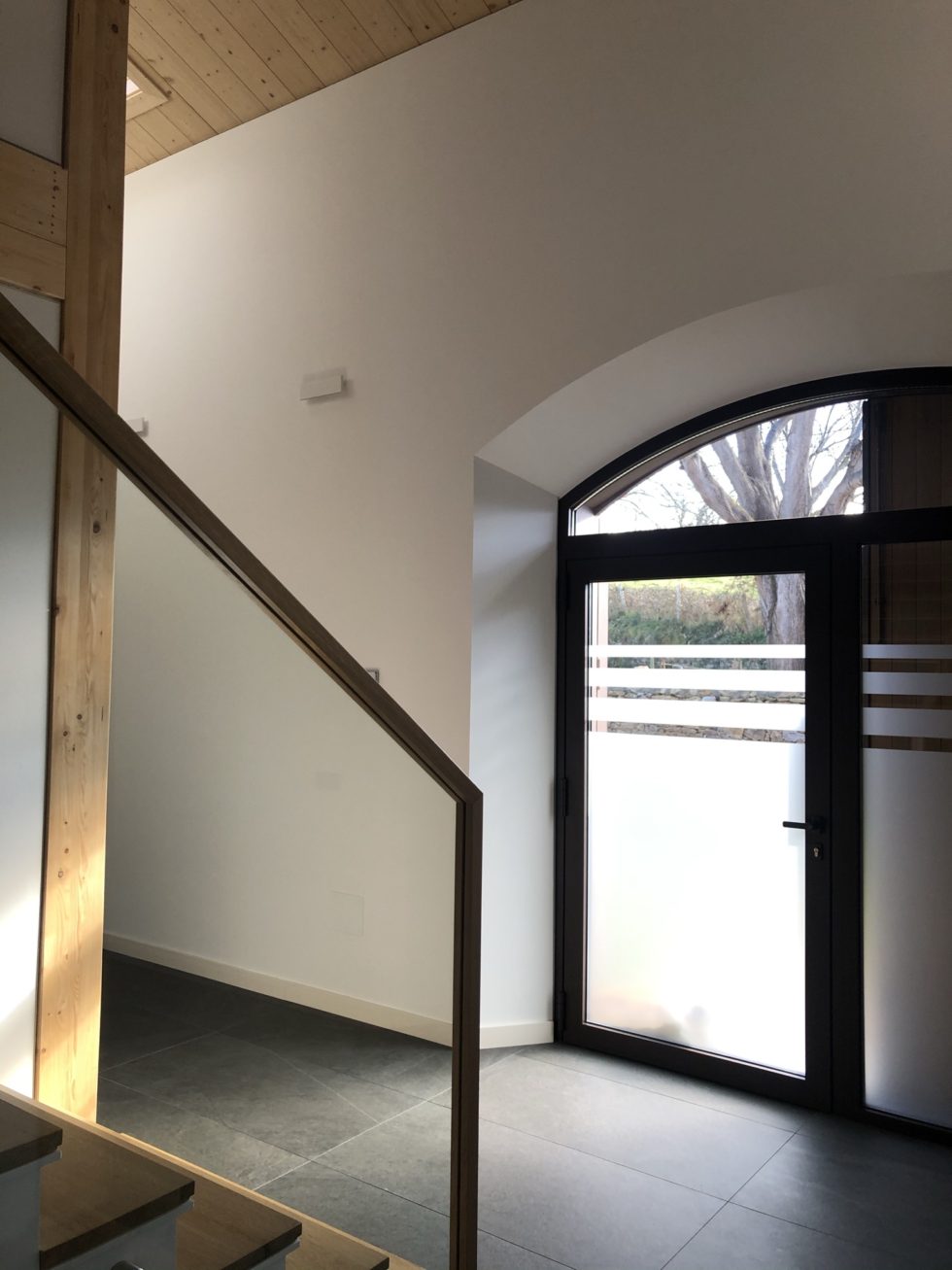 Reforma de edificio para vivienda en Tiñana Siero